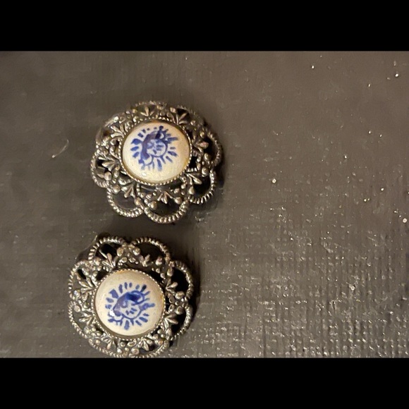 Vintage Dutch Ceramic silver filagree etched bracelet & earrings - Picture 9 of 10